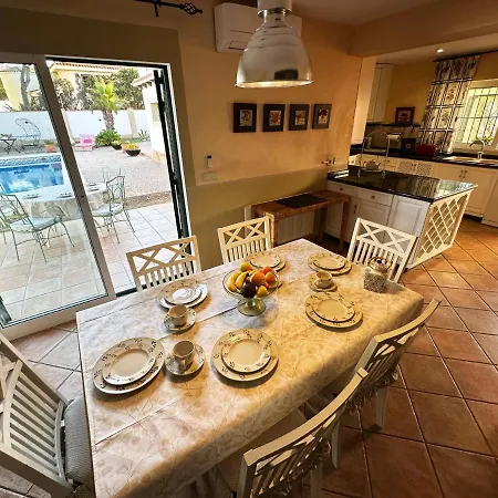 Villa Chalet Mediterranea A 75 Metros De La Playa.