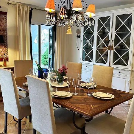 Chalet Mediterranea A 75 Metros De La Playa. Villa