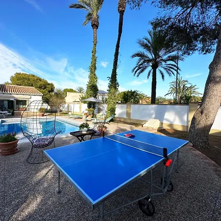 Mediterranea A 75 Metros De La Playa. *